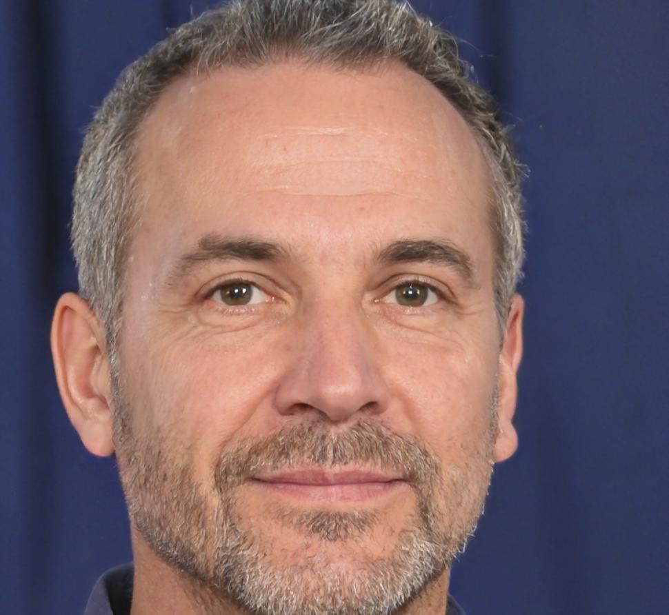 Bioinformatics program instructor profile